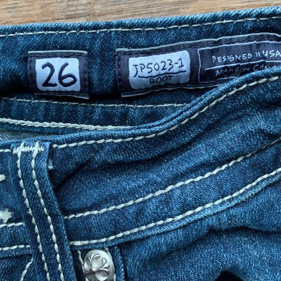 Miss Me-Bootcut Stretch Denim Jeans Rhinestones size 26 but fit like 24/25 - Picture 7 of 13